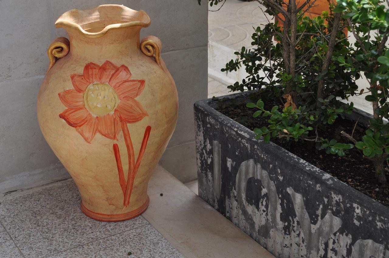 7 Contrade Bed and Breakfast Ταράντο Εξωτερικό φωτογραφία
